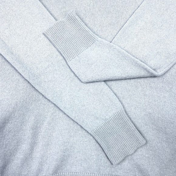 🚫SOLD!*|•MINNIE ROSE•| 100% Cashmere Lavender V-Neck Sweater - Picture 4 of 9